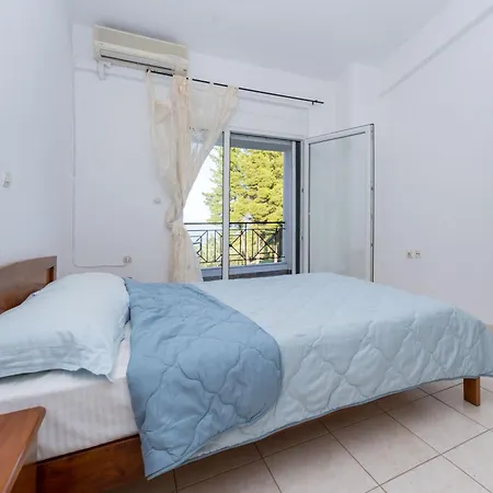 Summer Maisonette Holiday home *