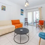 Summer Maisonette Case de vacanță