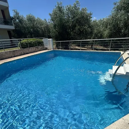 Summer Maisonette *
